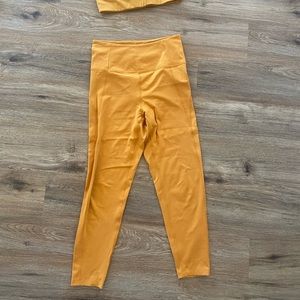 Girlfriend collective matching set!!!